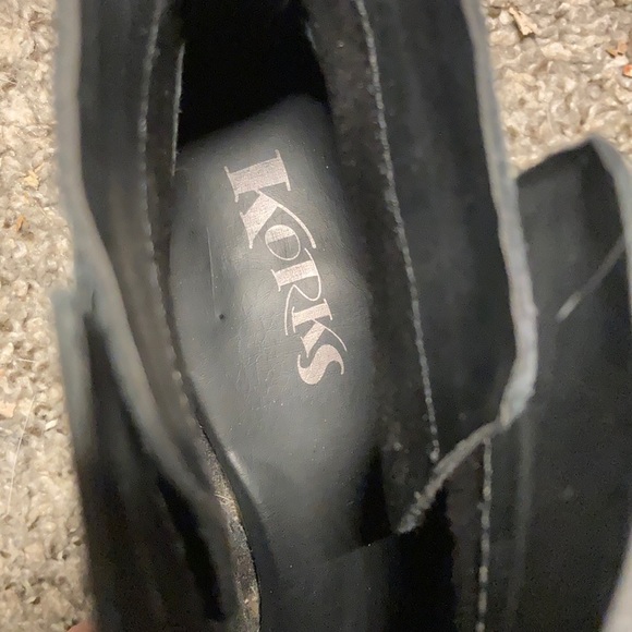 Cute leather ankle boots w/back zip - Picture 5 of 6